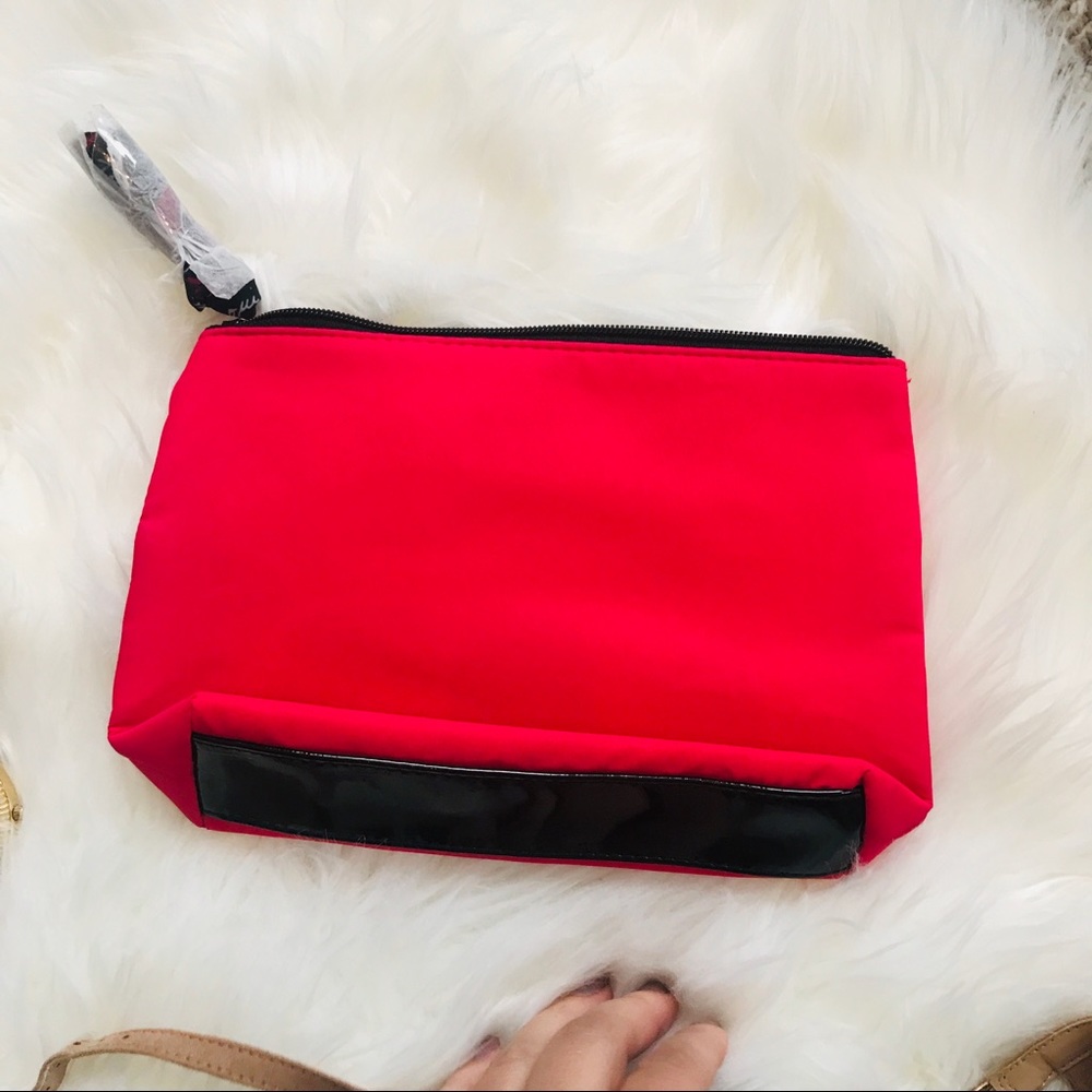 Hot Pink Kiss Lancôme Zipper Pouch! - Picture 8 of 8